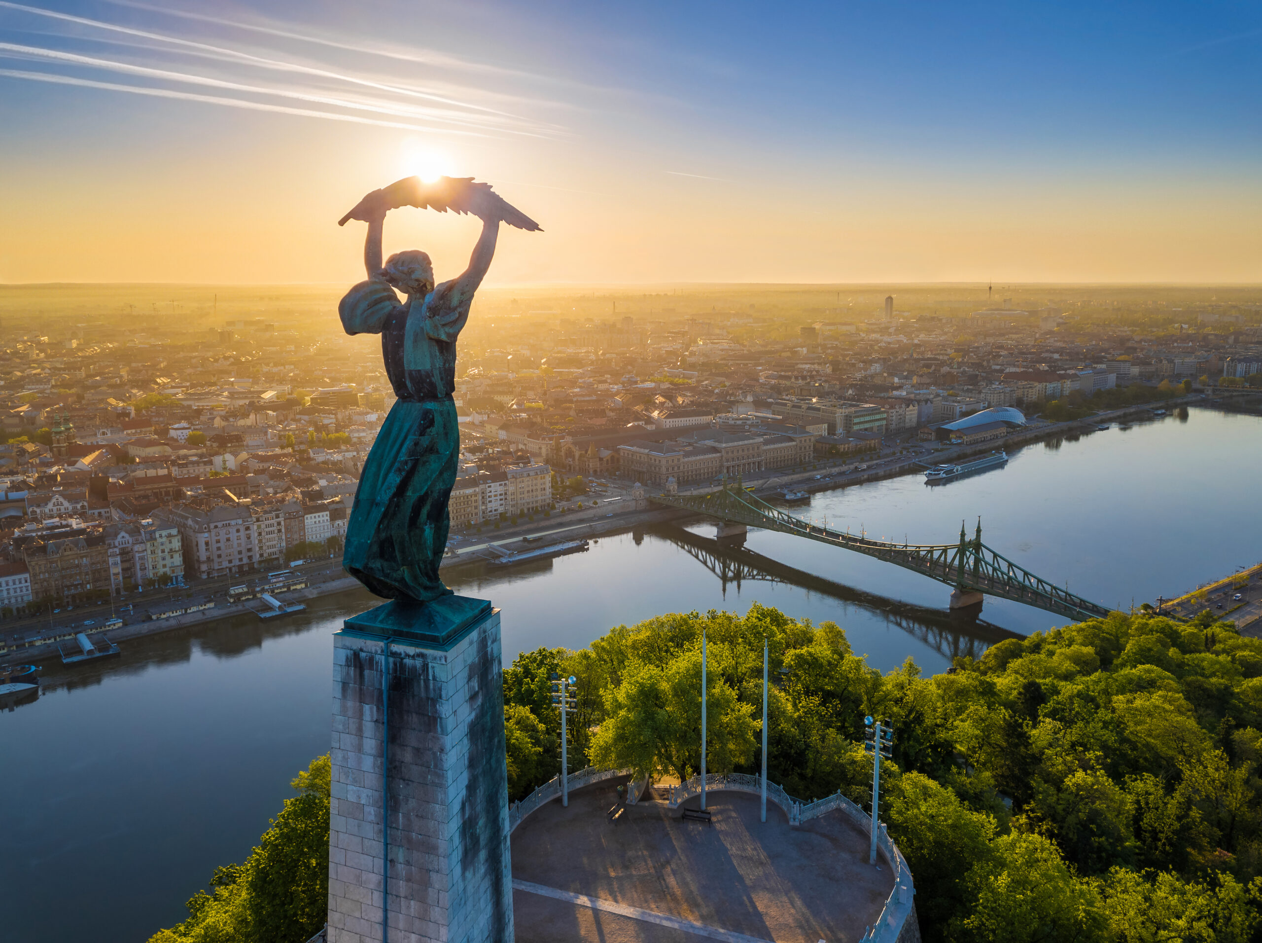 Budapest,,Hungary,-,Aerial,View,Of,The,Beautiful,Hungarian,Statue
