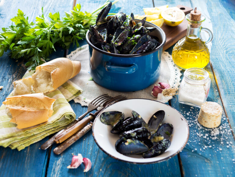 Mussels,With,Buzara,Sauce